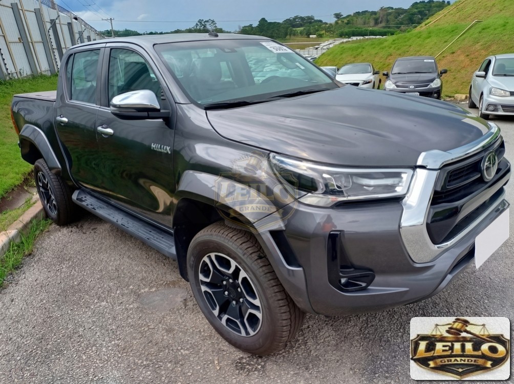 TOYOTA HILUX CD 24/24
