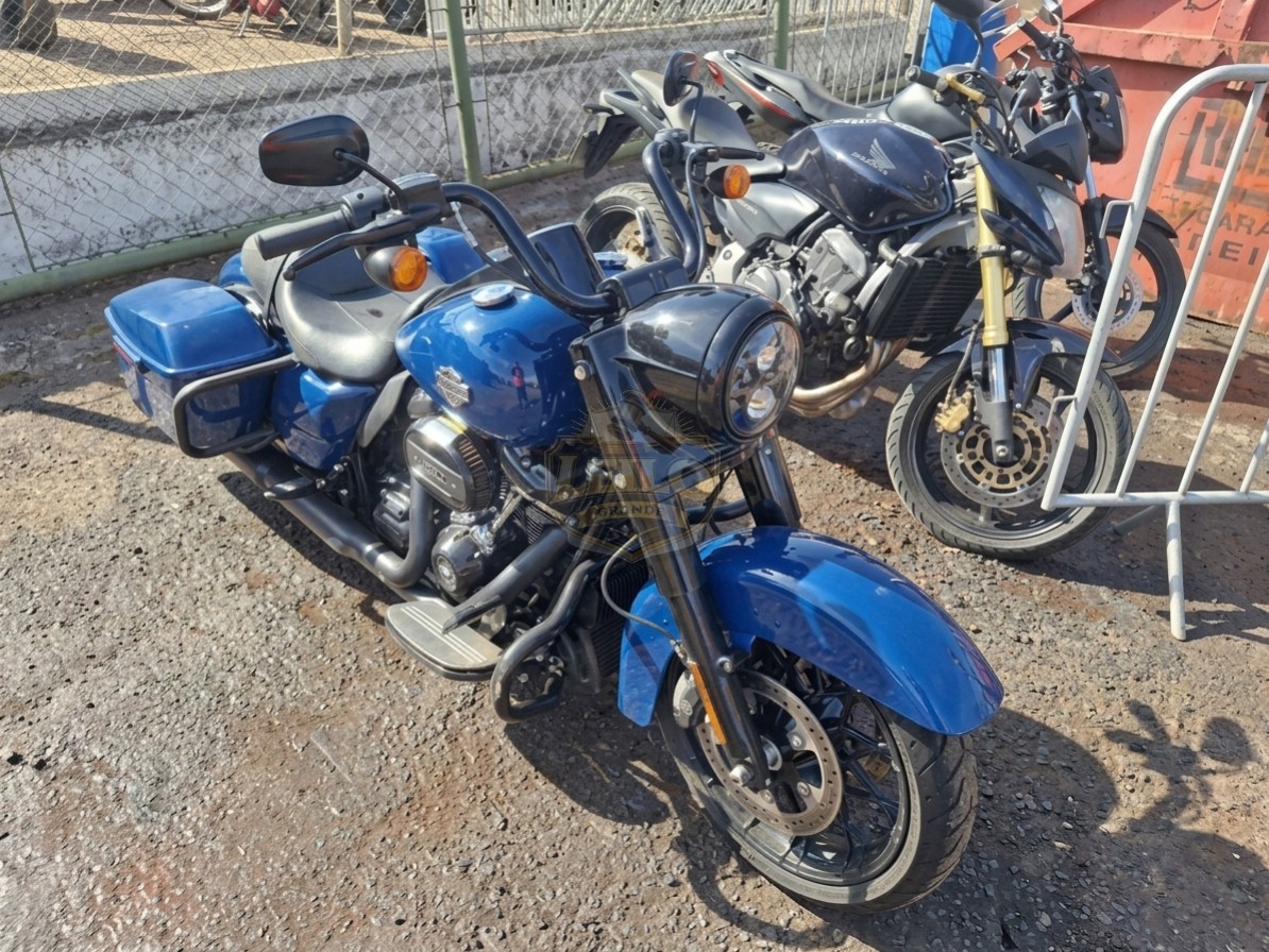HARLEY-DAVIDSON TOURING 23/23