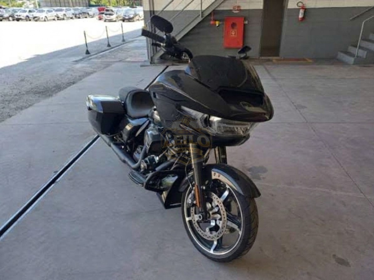 HARLEY-DAVIDSON TOURING 24/24