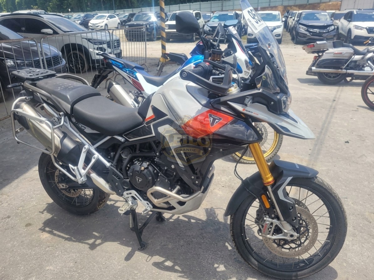 TRIUMPH TIGER 24/25