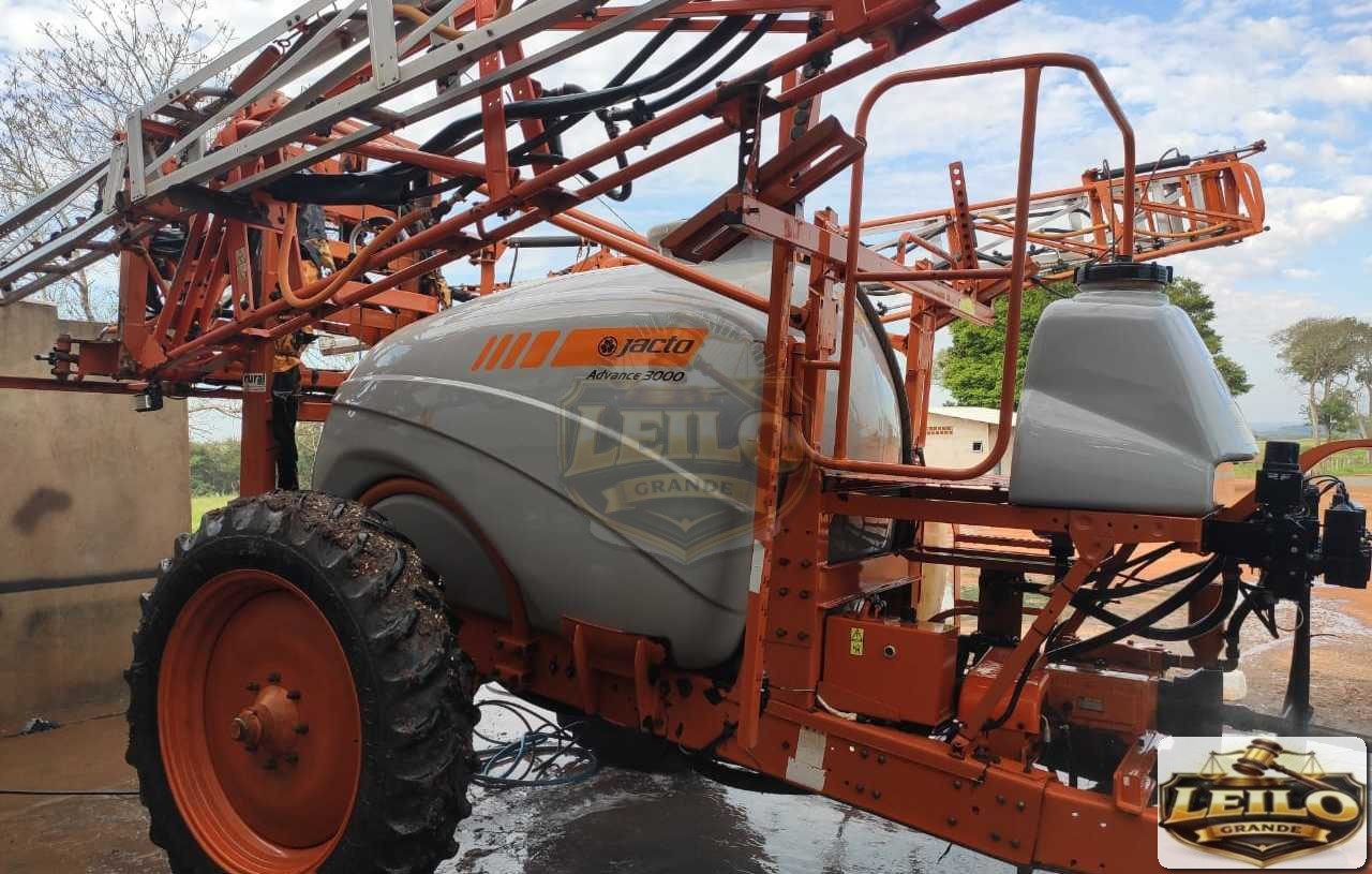 JACTO ADVANCE 3000 AM24 2013